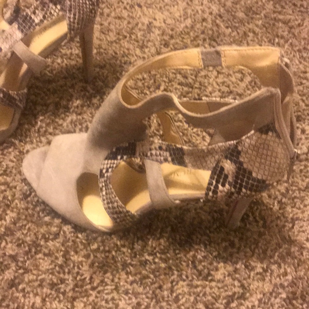 Ivanka Trump suede leather snake skin heels